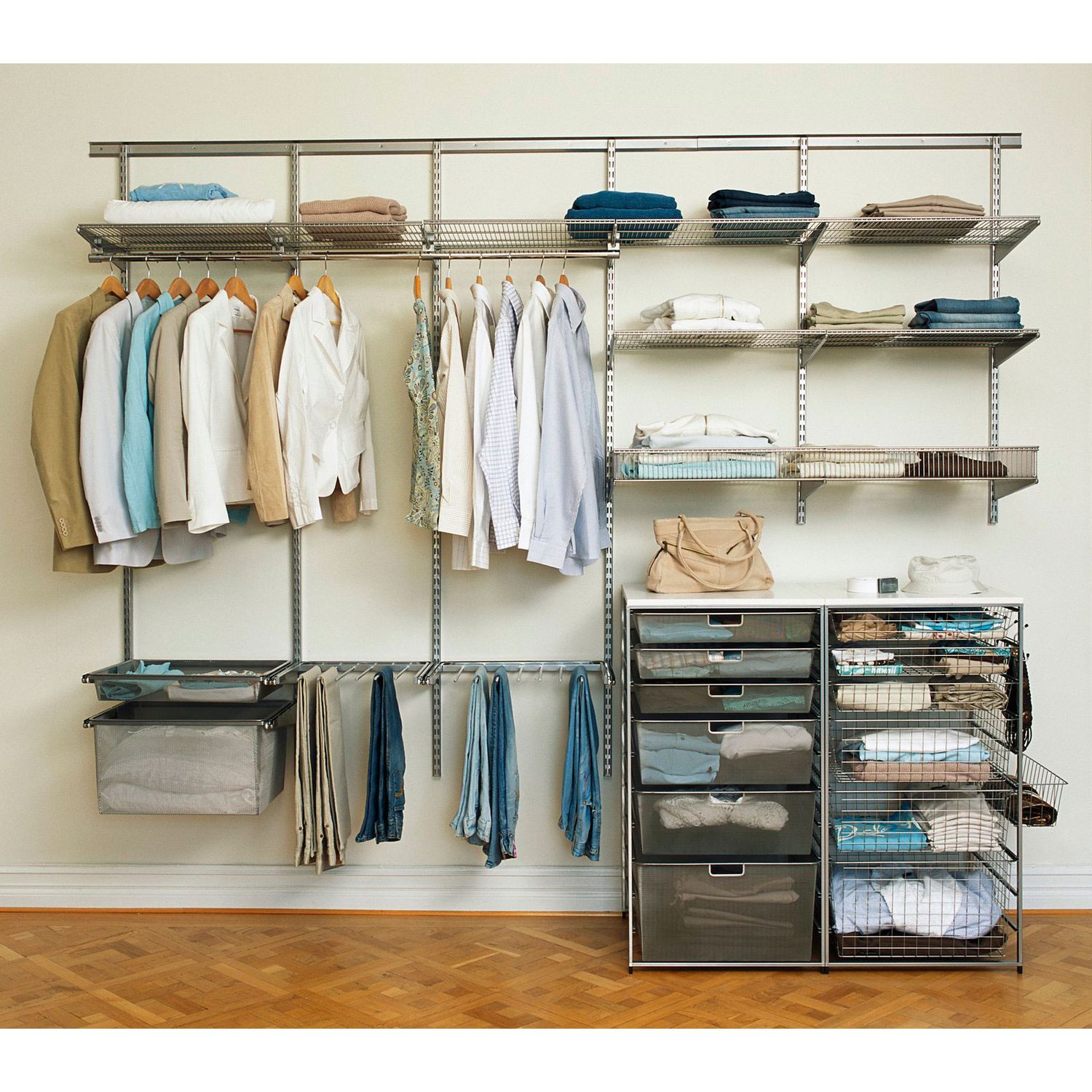 Kansilevyn päällä voi vaatehuoneessa säilyttää esim. usein tarvittavat asusteet