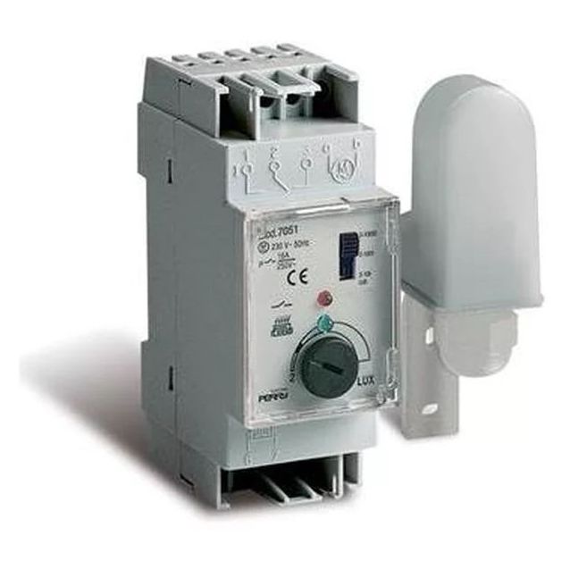 Hämäräkytkin Perry 7051, DIN, 16A