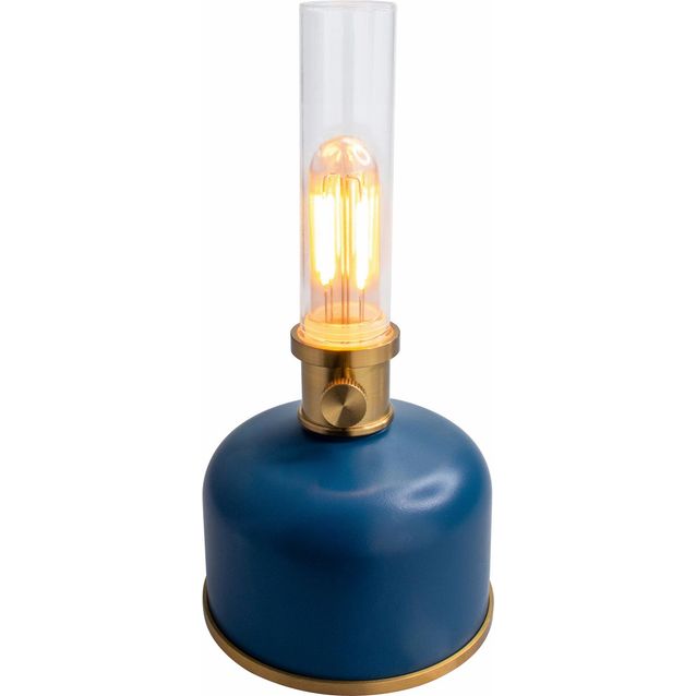 Harju Tove on vanhanajan kaasulyhtyä muistuttava ladattava ja himmennettävä pöytävalaisin. Lyhty sopii tunnelman- ja valon tuojaksi esimerkiksi mökin illallispöytään. Pöytävalaisin on valmistettu laadukkaista ja ylellisistä materiaaleista, jotka tuovat kl