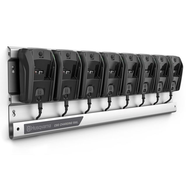 Seinälatausjärjestelmä Husqvarna kisko + 8 laturia