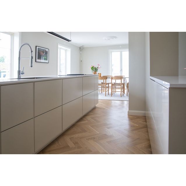 Kalanruotoparketti Bjelin Tammi Karlshamn mattalakattu