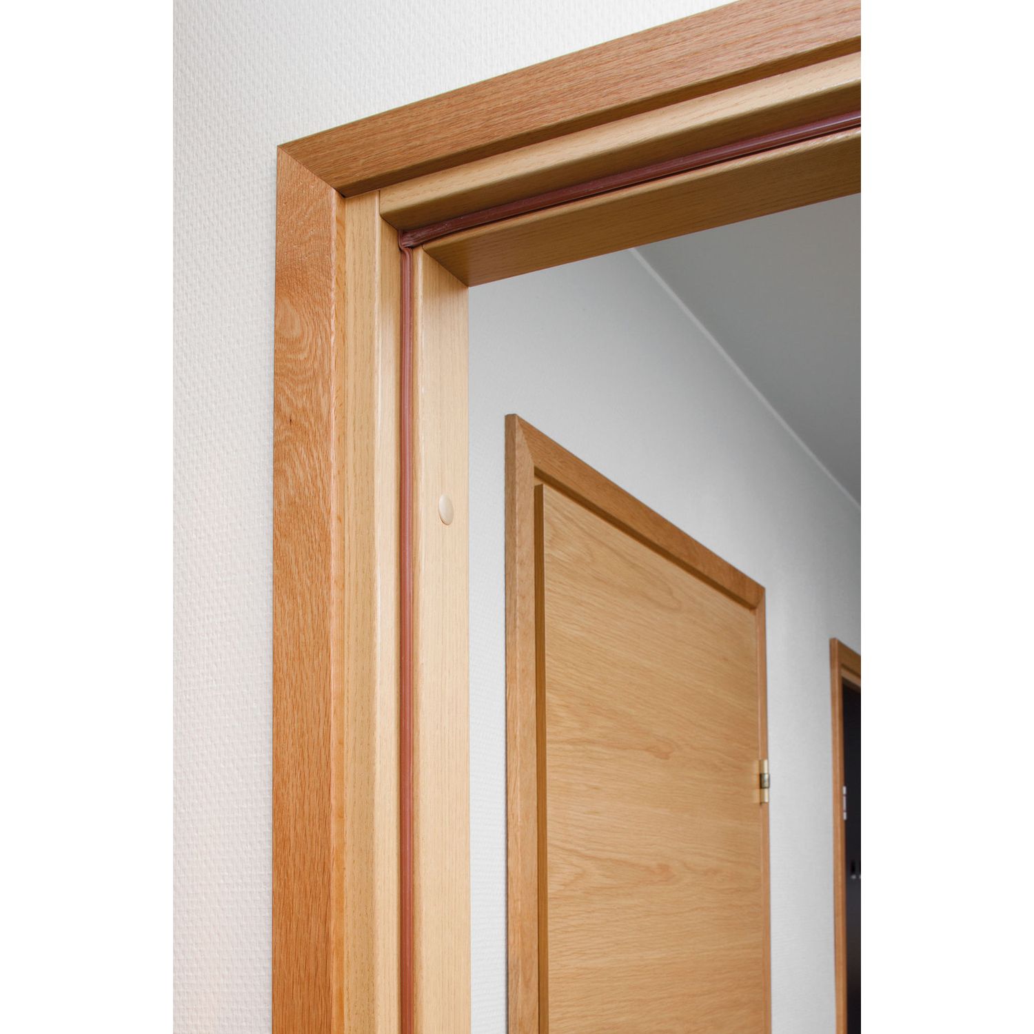 Karmi pariovi tiivistetty viilutettu 92 mm Swedoor 605