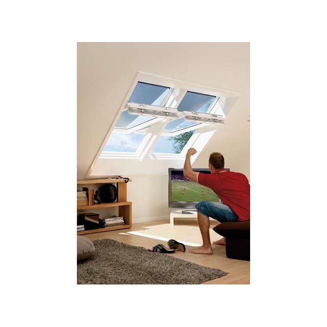 Kattoikkuna Velux TripleProtect käsikäyttöinen lapeikkuna 140 cm x 98 cm