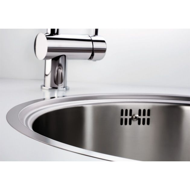 Yksityiskohta Blanco Rondosol-IF -keittiöaltaan reunasta