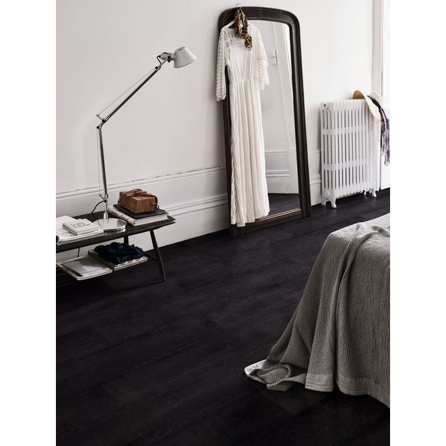 Laminaatti Pergo Living Expression Lillehammer 4V Black Painted Oak 2.048 m²/pkt