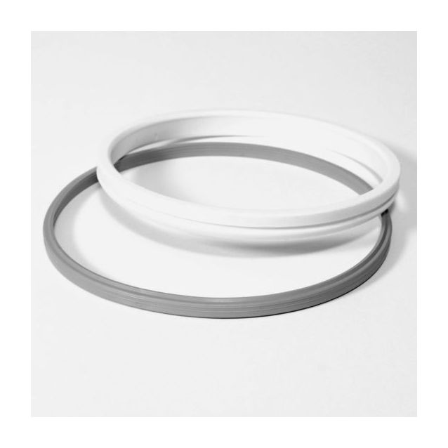 Lattiakaivon kiilarengas ja tiiviste Vieser (1-2 mm vedeneristekerrokselle)