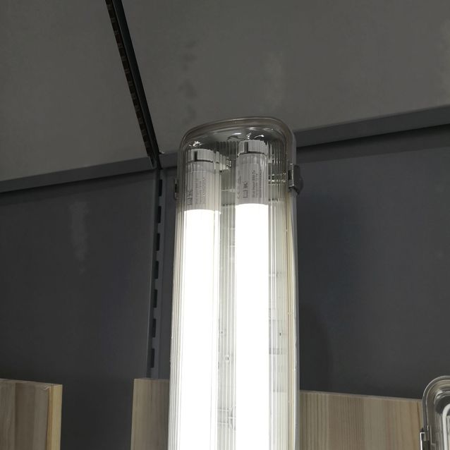 LED-loisteputkivalaisin LED Energie 2x9 W IP65 2xLED-putkella 660x112x63 mm