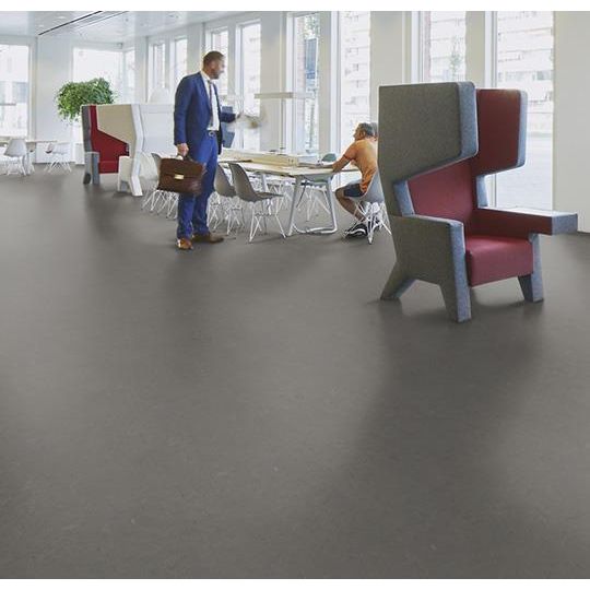 Linoleumilaatta Forbo Marmoleum Click Nebula 30x30 cm keskiruskean harmaa