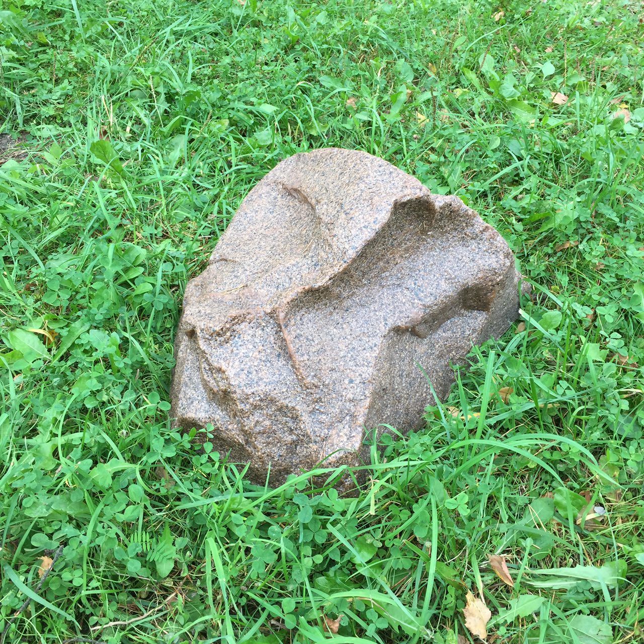 Maisemakivi Taidekivi D-30, punainen, lasikuitua lisäkuva