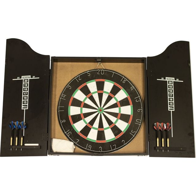 Perinteinen dartskaappi, tikkataulu ja tikat Nordic Games, musta