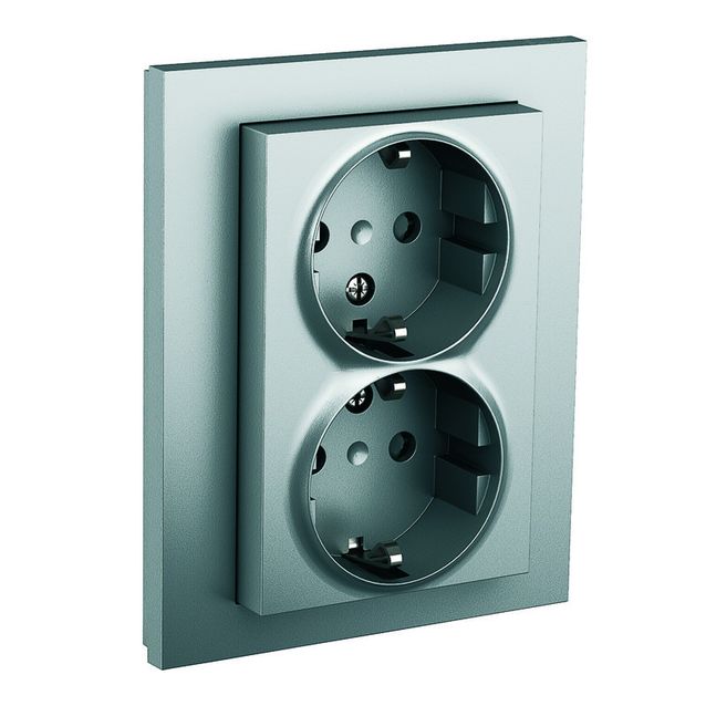 Pistorasia ELKO Plus 2-osainen/16A/IP20 UPJ/R alumiini