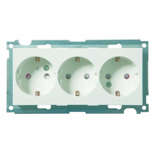 Pistorasia ELKO Plus, 3-osainen 16A/250V/IP21 UKR, valkoinen