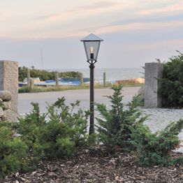 Pollarivalaisin Konstsmide Benu 436-320 260x260x1280 mm sinkitty teräs/musta