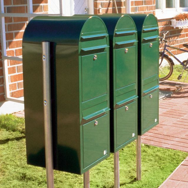 Postilaatikon ryhmäasennusjalusta Bobi Link 150 cm sinkitty teräs