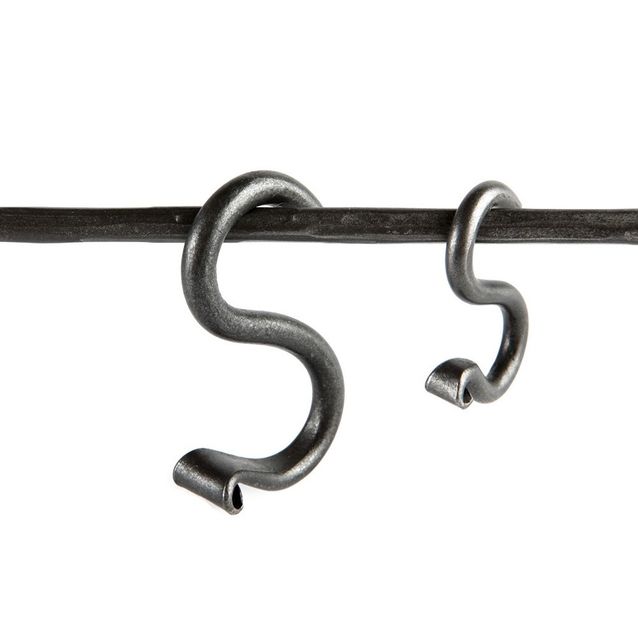 S-koukku Ferrum Fabrika Pieni