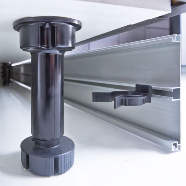 Säätösokkelijalka Ideal Keittiöt 146-167mm 4kpl musta