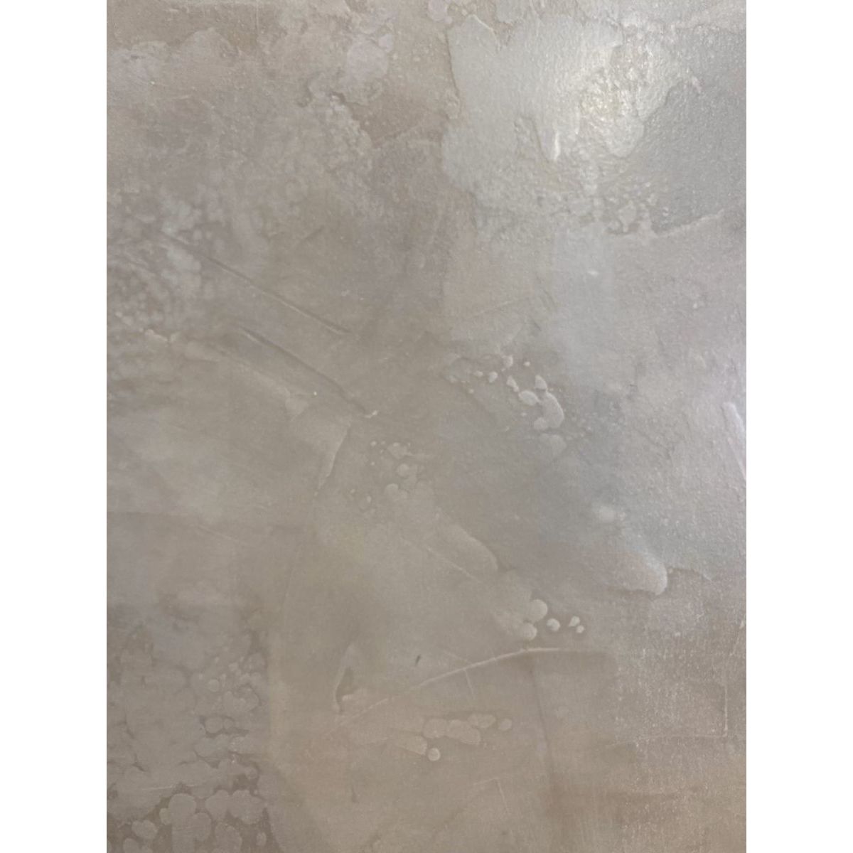 Mikrosementtipaketti Suomen Betonileimasin seinäpintaan kipsin/maalin päälle 6 m², Gris Claro