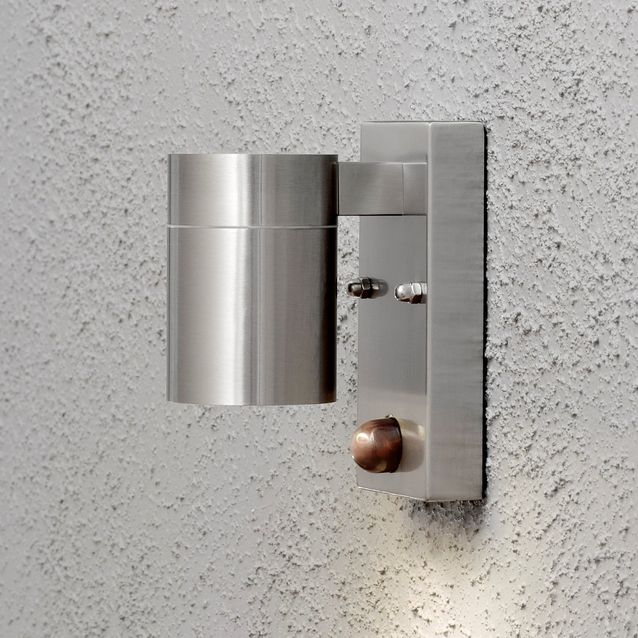 Seinävalaisin Modena 7541-000 65x110x140 mm alas liiketunnistimella RST