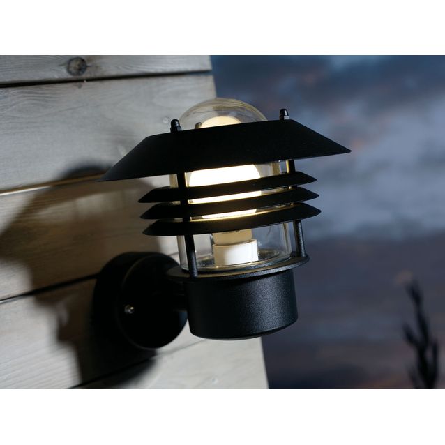 Seinävalaisin Vejers 220x260x230 mm yläsuunta musta