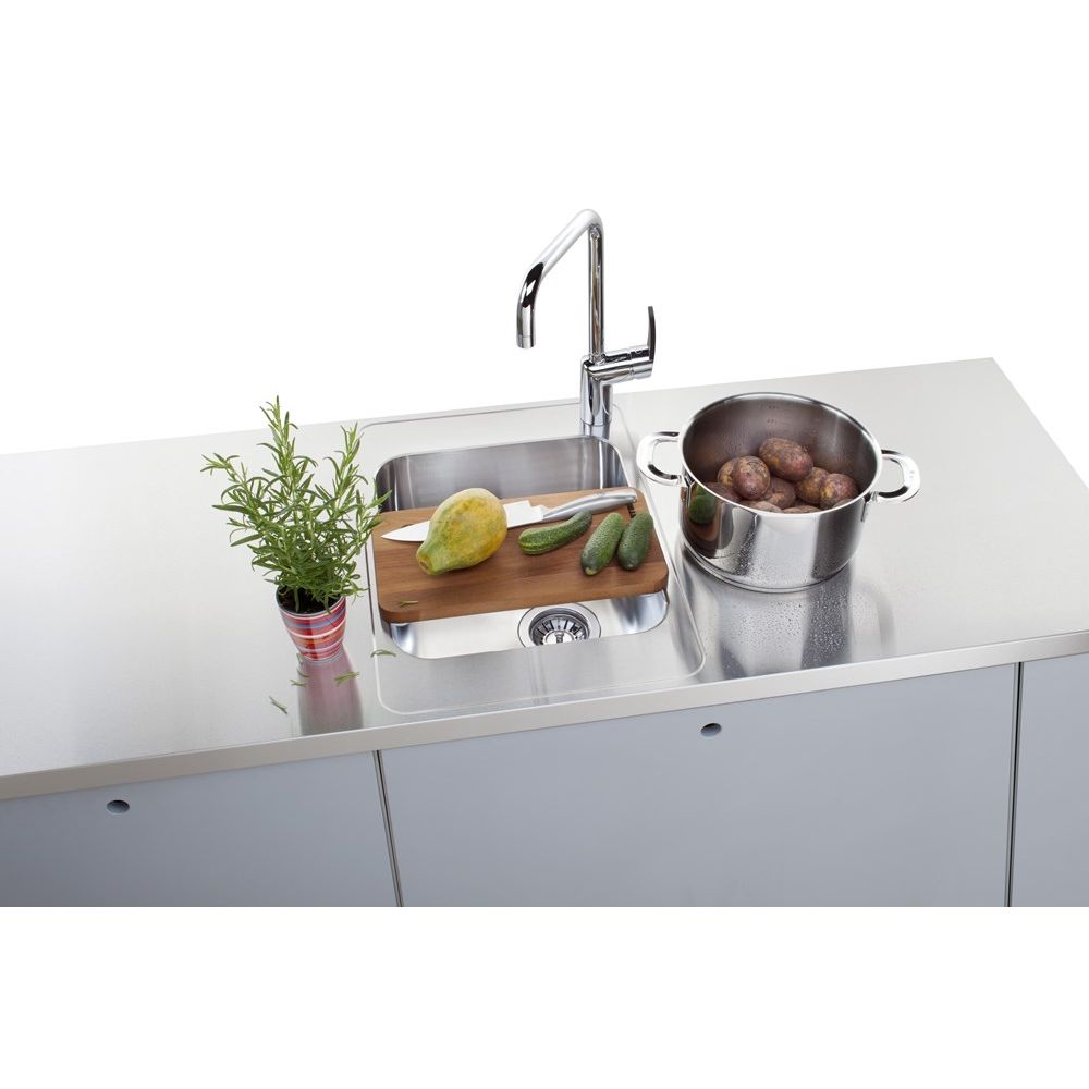 Stala Seitsikko tiskipöytä C1000 keittiössä