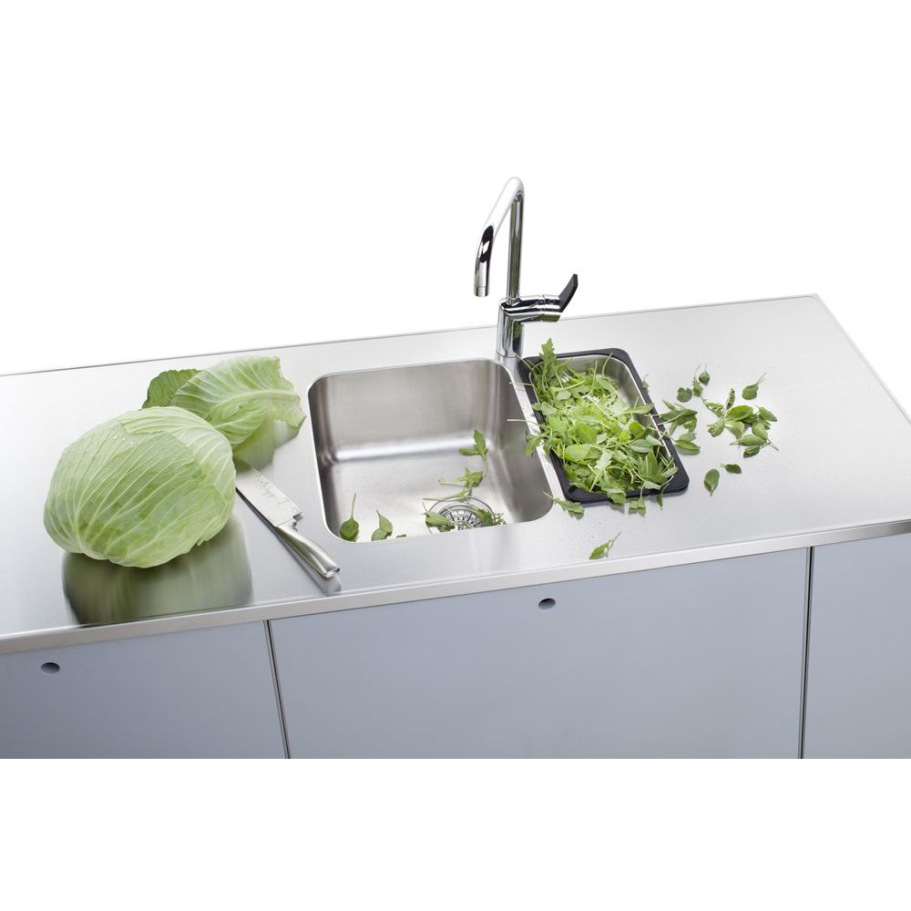 Tiskipöytä Stala Seitsikko F1400 keittiössä