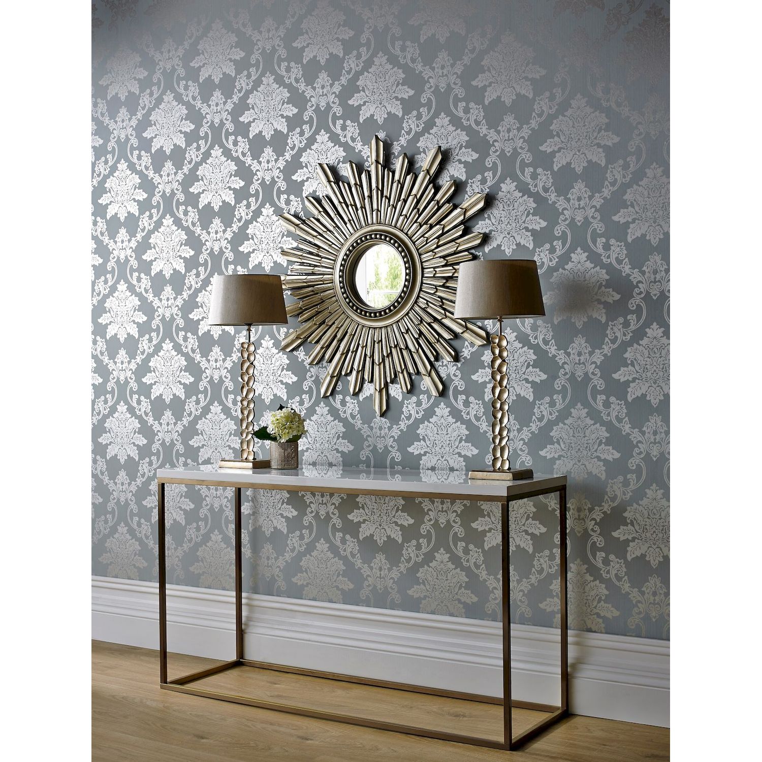 Hampton tapetti osana huoneen sisustusta