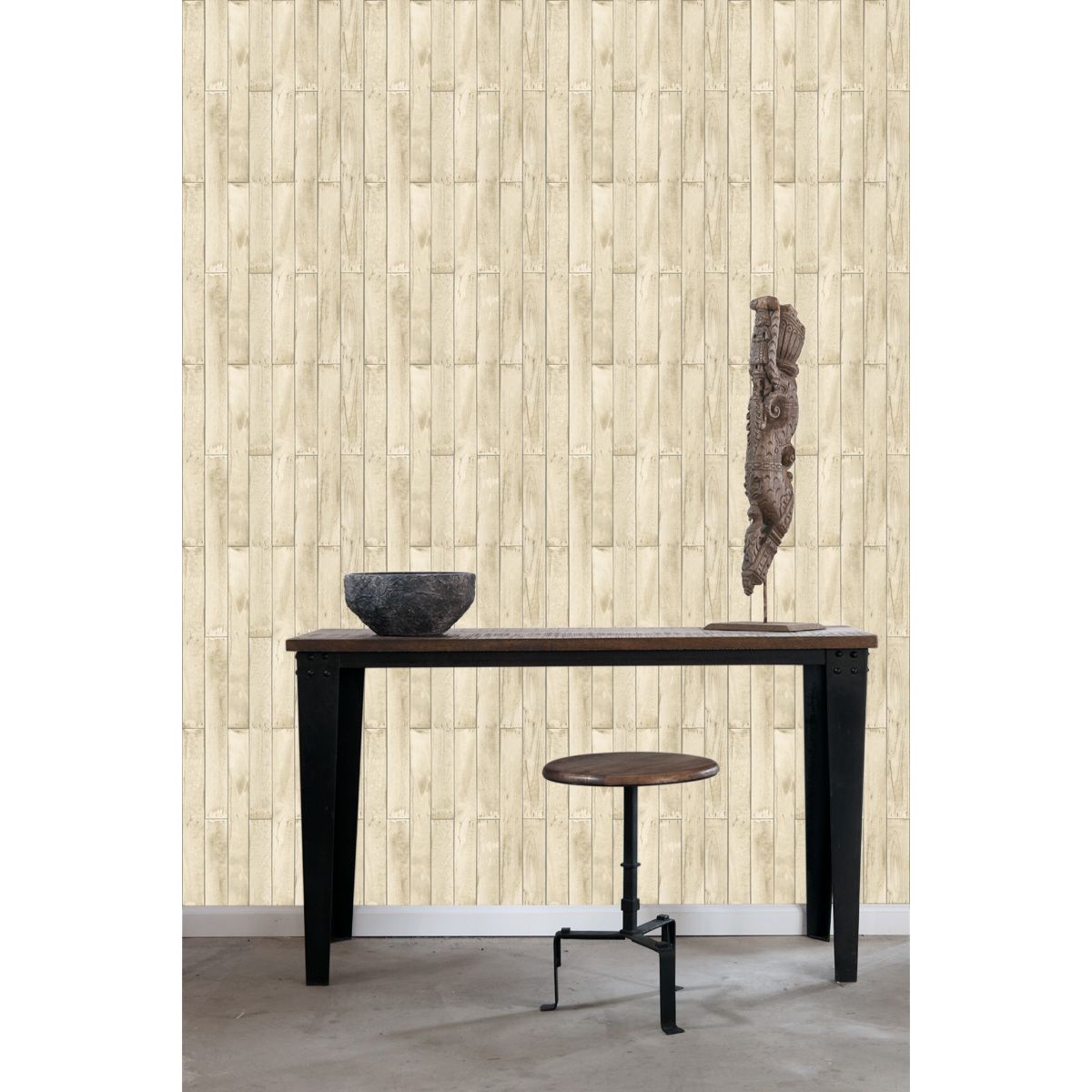 Tapetti Wood 137743 0,53x10,05 m beige non-woven seinällä