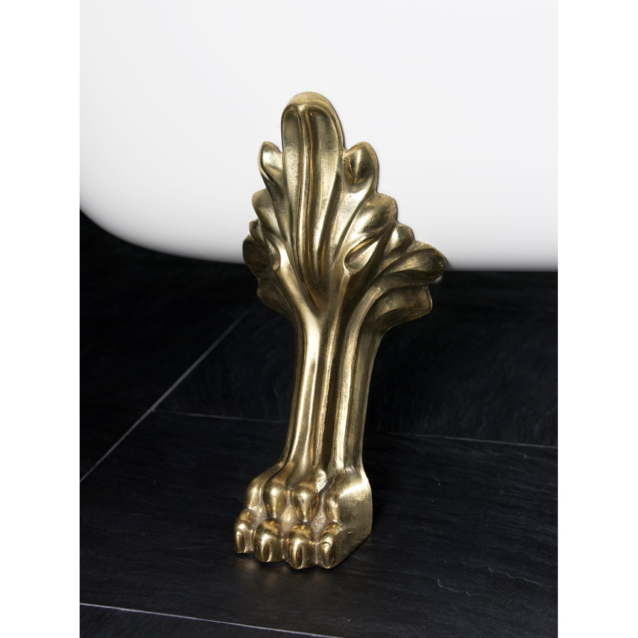 Tassuamme Victoria antiikkimessinkinen tassujalka