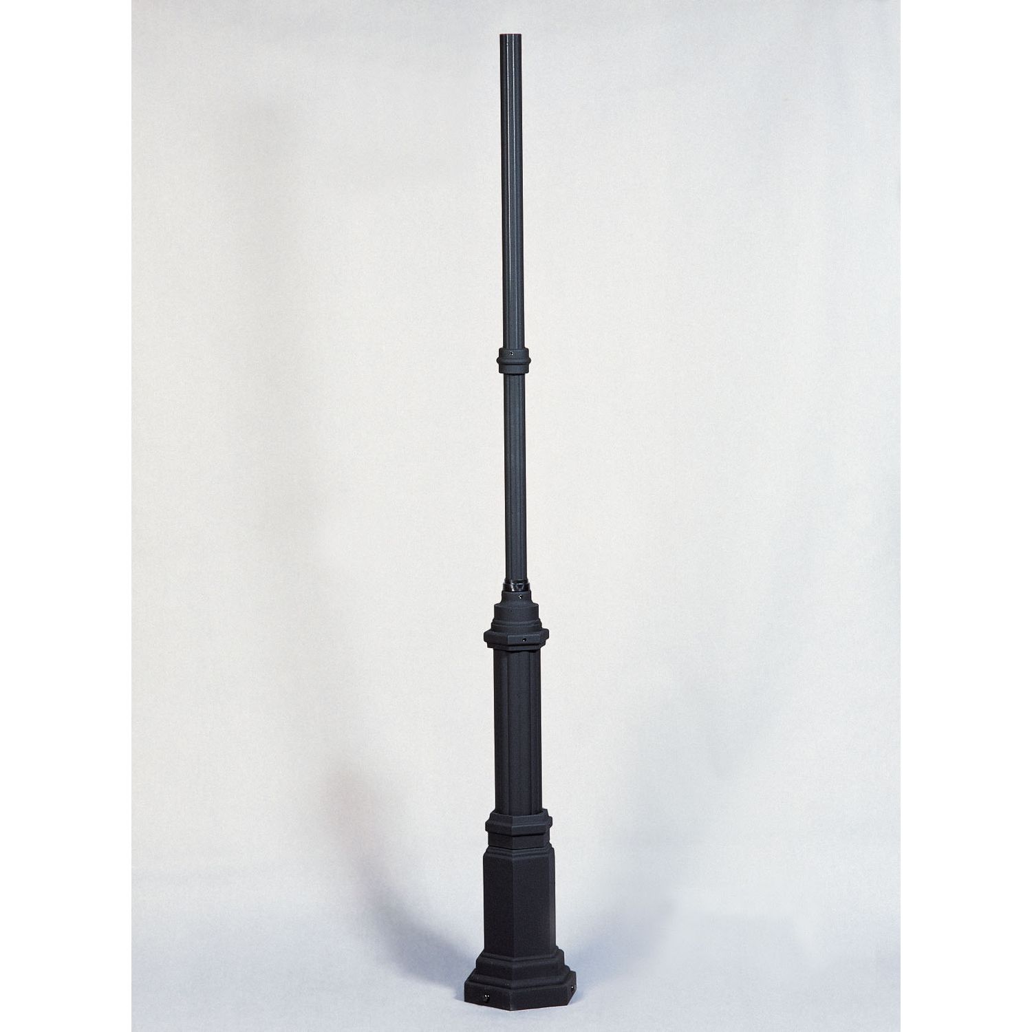 Valaisinpylväs 655-750 Hercules musta 2630 mm