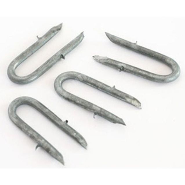 Verkkoaidan kiinnike eläinverkolle U-kiinnike 500kpl (n. 100 m aidalle)