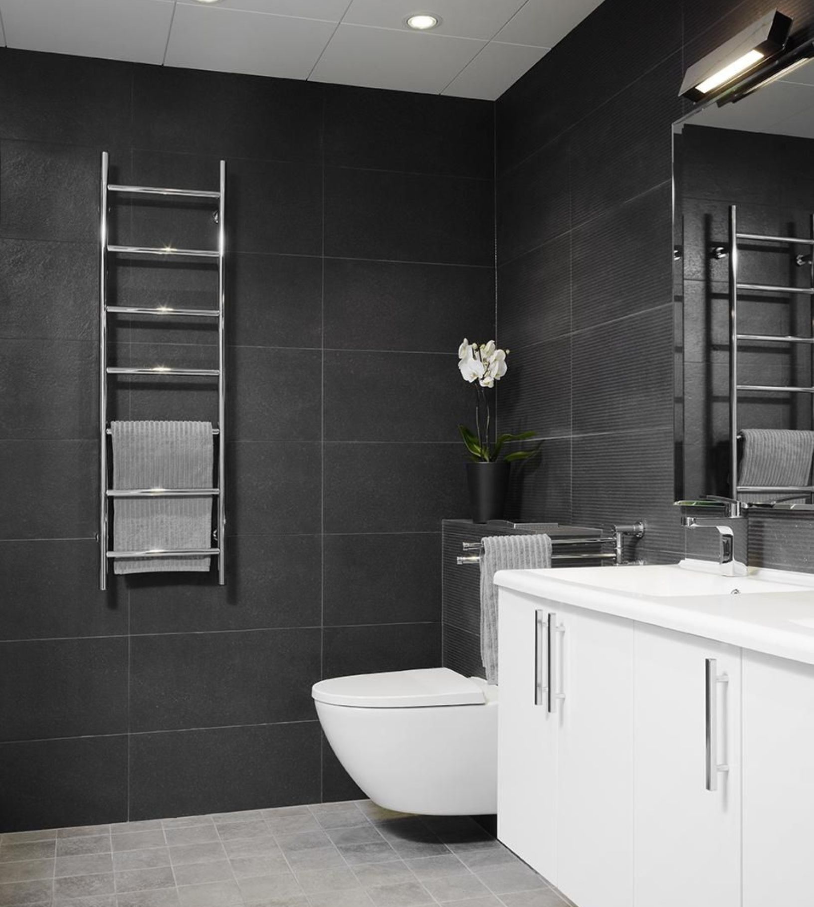 REJ Design Tango E 35130 -sähköpyyhekuivain