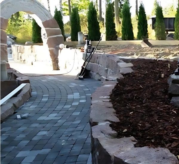 Pihakivi Benders Labyrint Antik Kokokivi 210x140x40 mm grafiitti