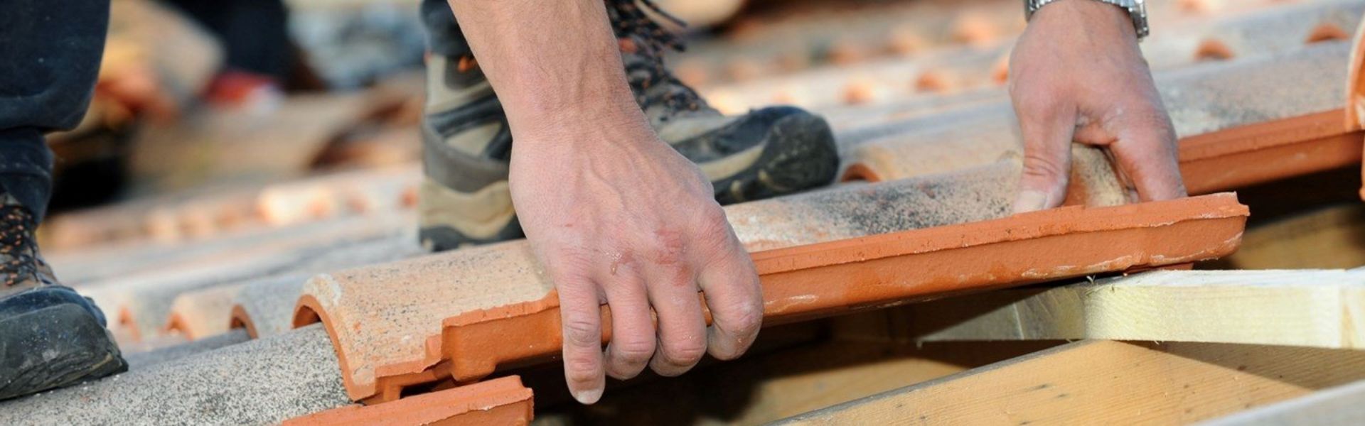 Kattoremontti – tee se itse vai palkkaa ammattilainen?