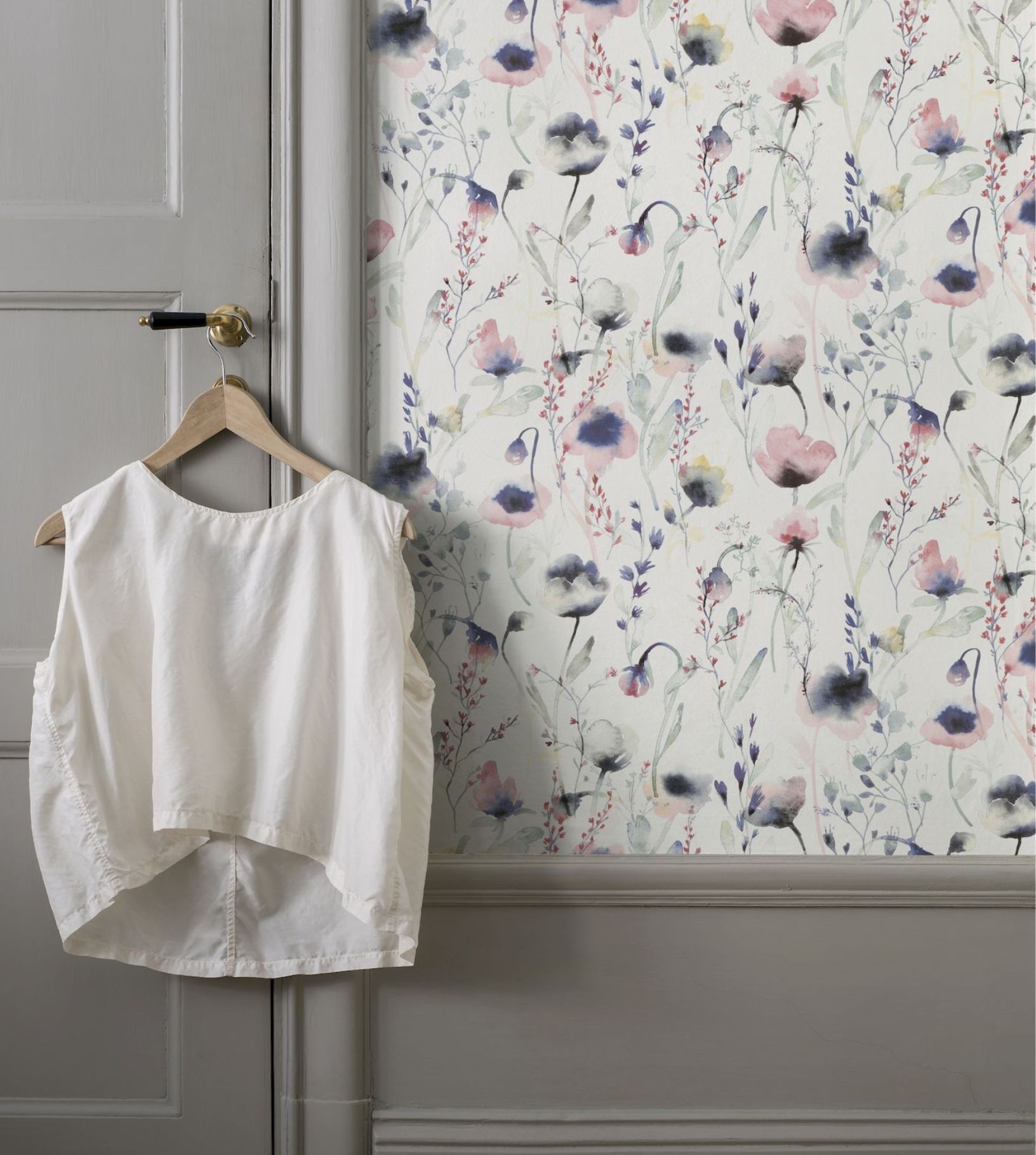 Sandberg Lo -kuitutapetti vaaleanpunaisella kuviolla