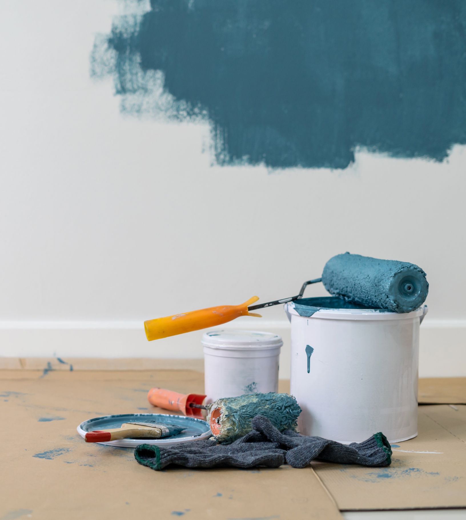 Tapetin maalauksessa tarvittavat välineet ja materiaalit